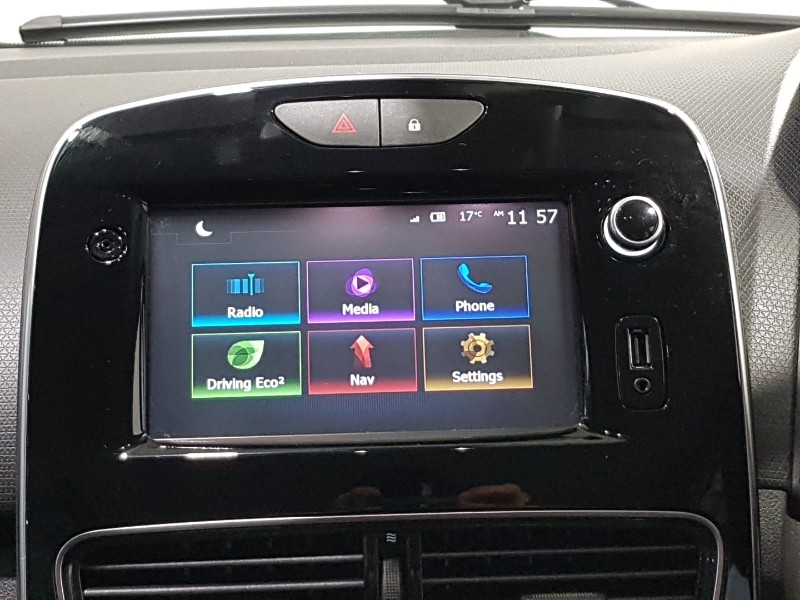 Used Renault Clio 2018 for sale - 77278117: Photo 11