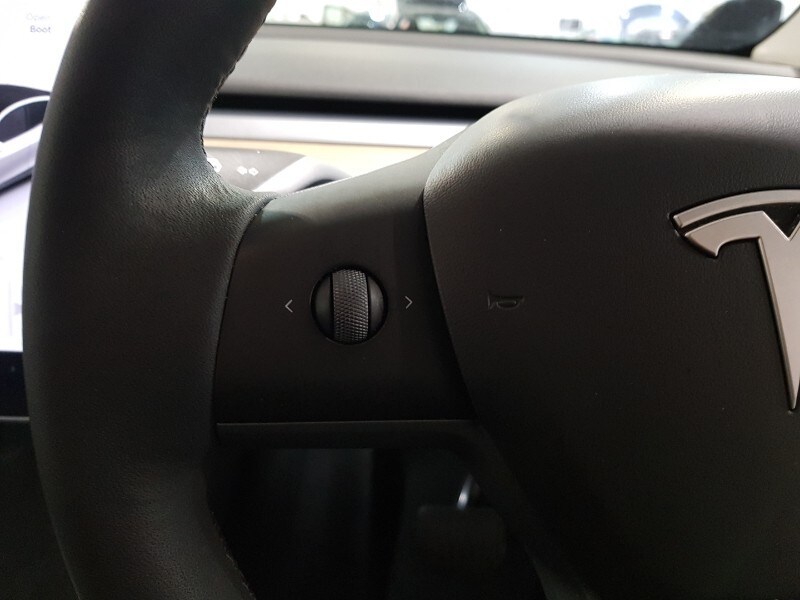 Used Tesla Model Y 2023 for sale - 77815652: Photo 17