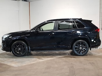 Used Toyota RAV4 2021 for sale - 77750494: Photo