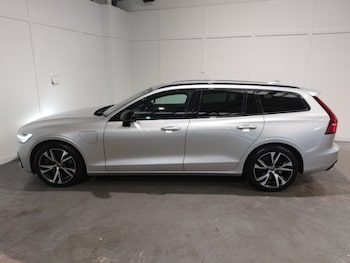 Used Volvo V60 2021 for sale - 79447436: Photo