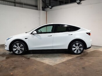 Used Tesla Model Y 2023 for sale - 77767362: Photo