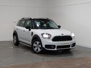 Used MINI Countryman 2019 for sale - 79175952: Photo