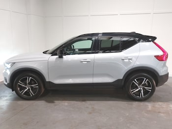 Used Volvo XC40 2019 for sale - 79406609: Photo
