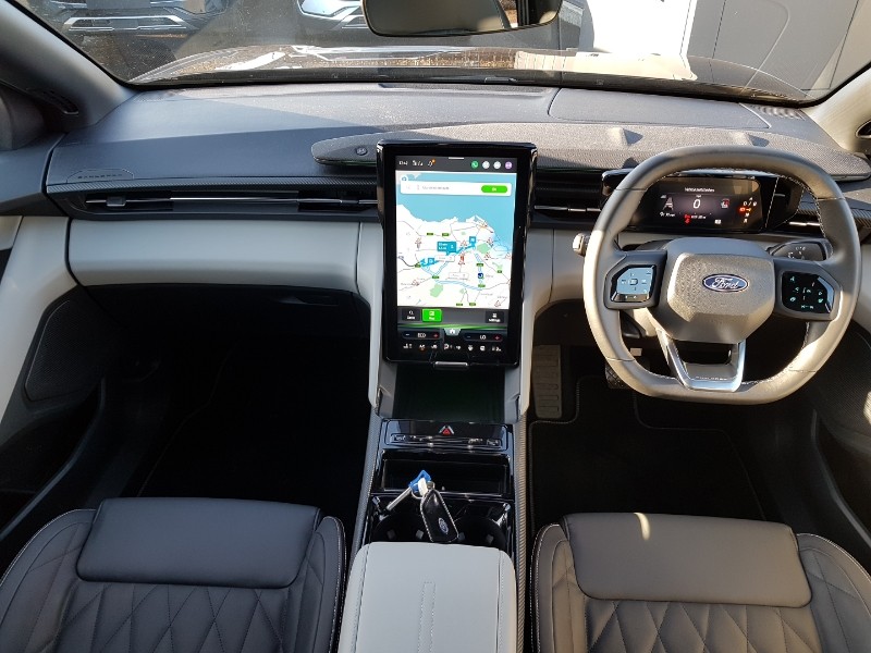 Used Ford Explorer 2024 for sale - 77251612: Photo 2