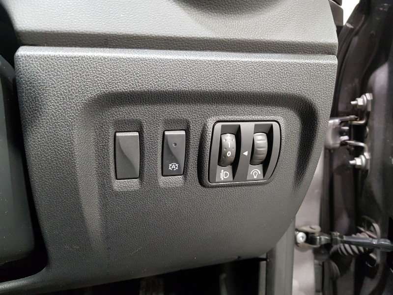 Used Renault Captur 2017 for sale - 76166103: Photo 18