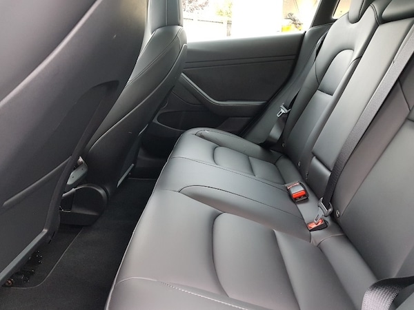 Used Tesla Model 3 2021 for sale - 76301758: Photo 6