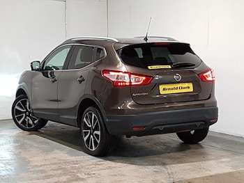Used Nissan Qashqai 2017 for sale - 76687631: Photo