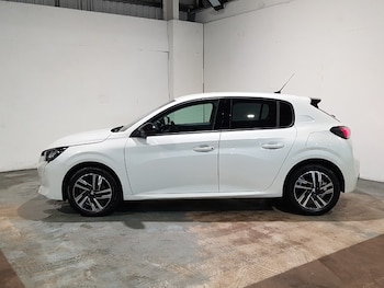 Used Peugeot 208 2022 for sale - 76951597: Photo