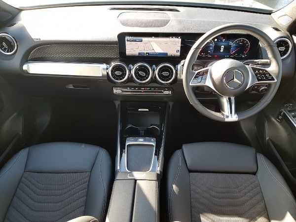 Used Mercedes-Benz GLB 2025 for sale - 76281867: Photo 2