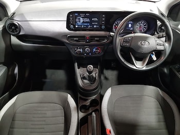 Used Hyundai i10 2022 for sale - 77119198: Photo