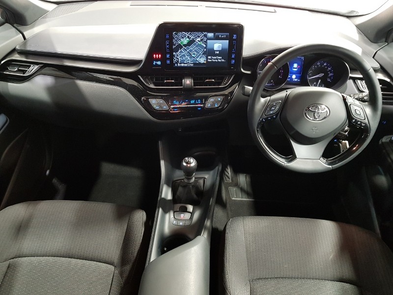 Used Toyota C-HR 2018 for sale - 77395468: Photo 2