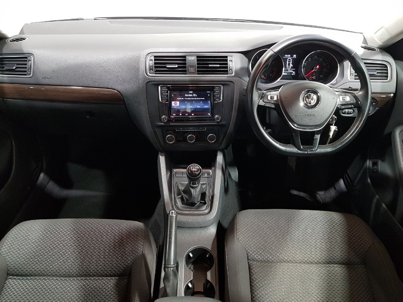 Used Volkswagen Jetta 2016 for sale - 78033087: Photo 2