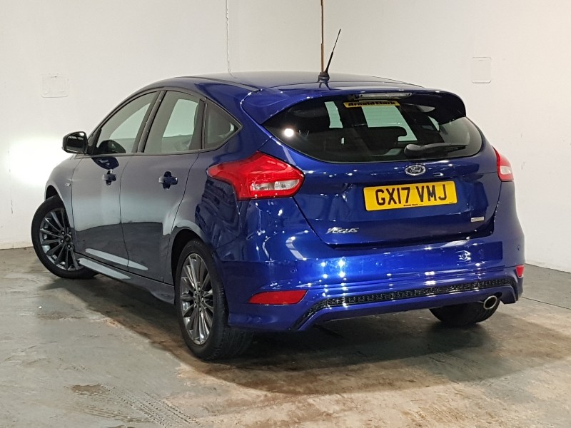 Used Ford Focus 2017 for sale - 76195857: Photo 3