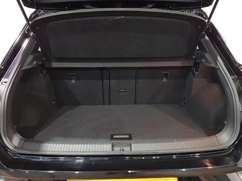 Used Volkswagen T-Roc 2022 for sale - 77251603: Photo 8