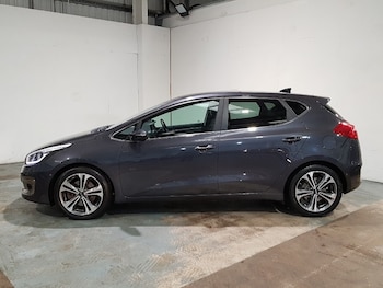 Used Kia Ceed 2017 for sale - 76583574: Photo