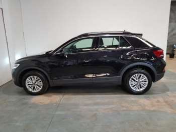 Used Volkswagen T-Roc 2024 for sale - 74762574: Photo