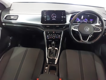Used Volkswagen T-Roc 2022 for sale - 78766443: Photo