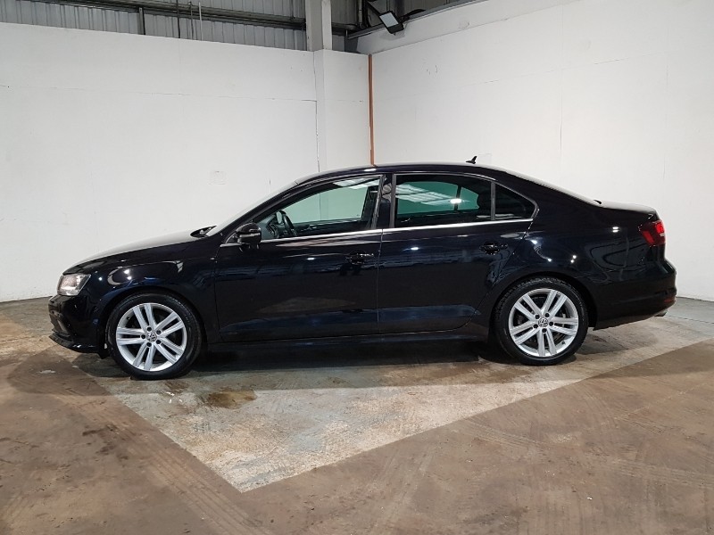 Used Volkswagen Jetta 2017 for sale - 77999897: Photo 4