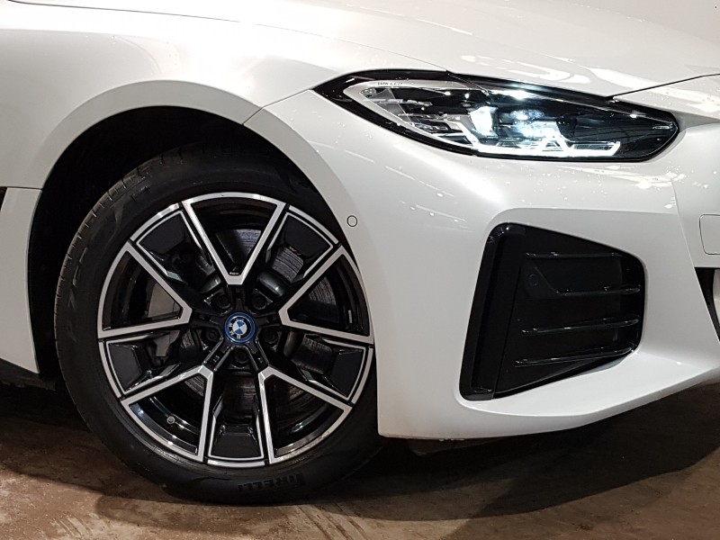 Used BMW i4 2022 for sale - 77907317: Photo 9