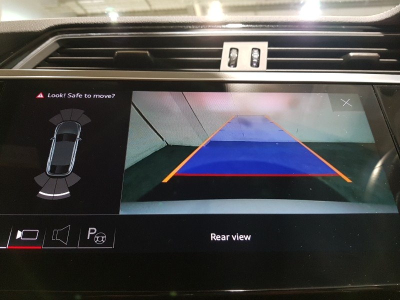 Used Audi e-tron 2022 for sale - 77304302: Photo 13