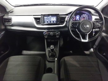 Used Kia Stonic 2020 for sale - 79561626: Photo