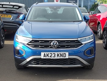 Used Volkswagen T-Roc 2023 for sale - 78861140: Photo