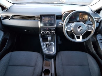 Used Renault Clio 2022 for sale - 76970328: Photo