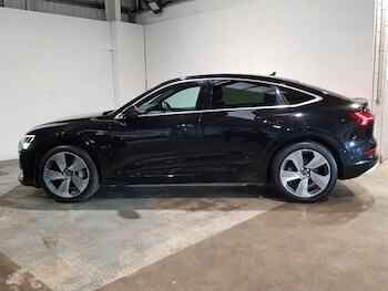 Used Audi e-tron 2022 for sale - 77623448: Photo