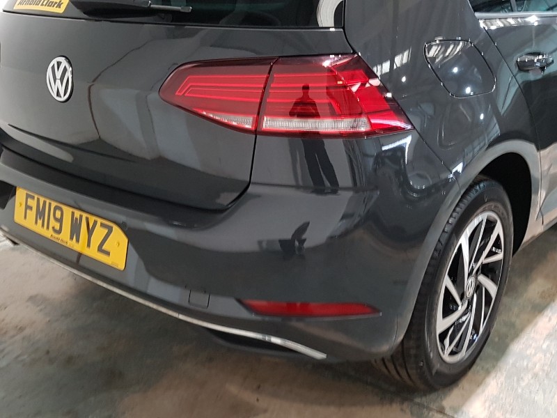 Used Volkswagen Golf 2019 for sale - 77922319: Photo 18