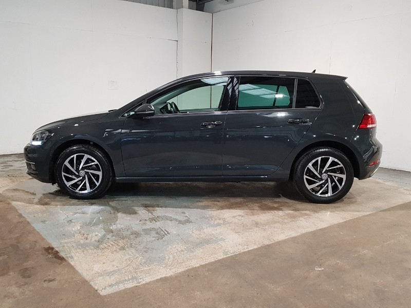 Used Volkswagen Golf 2019 for sale - 77922319: Photo 4