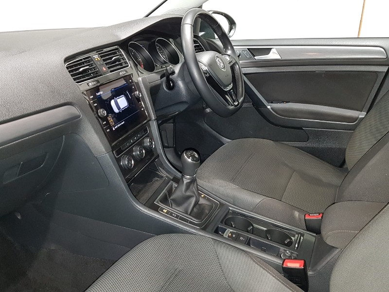 Used Volkswagen Golf 2019 for sale - 77922319: Photo 5