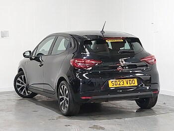 Used Renault Clio 2023 for sale - 78489816: Photo