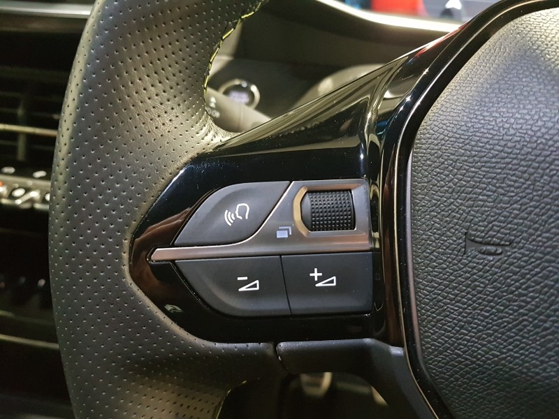 Used Peugeot 2008 2022 for sale - 76403946: Photo 15