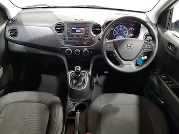 Used Hyundai i10 2019 for sale - 78364892: Photo