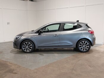 Used Renault Clio 2023 for sale - 78580106: Photo