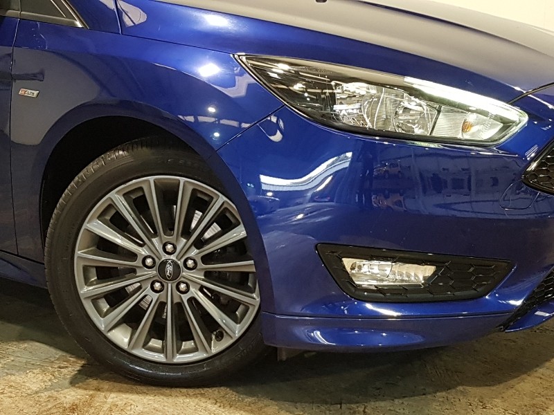 Used Ford Focus 2017 for sale - 76103646: Photo 9