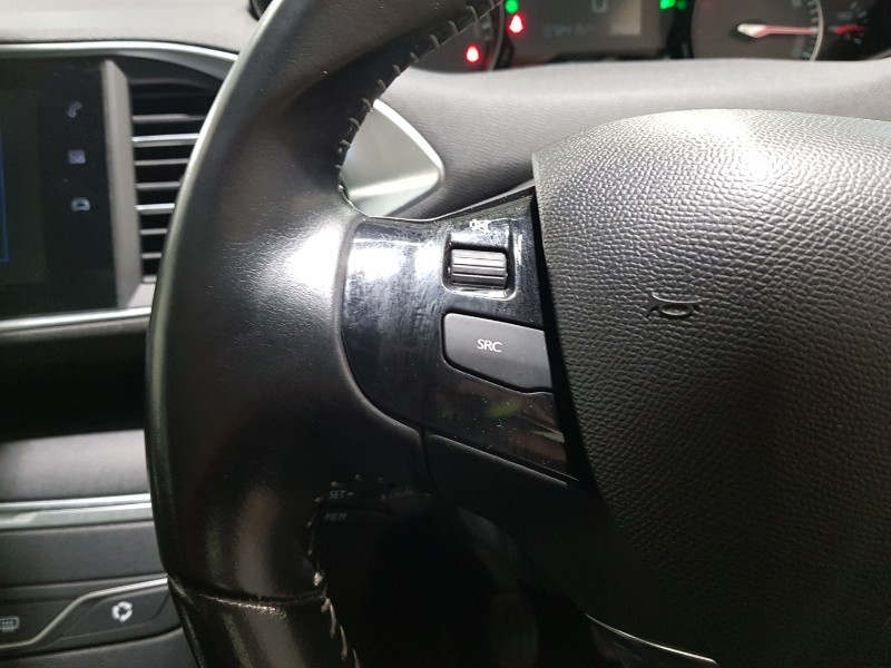 Used Peugeot 308 2018 for sale - 77956692: Photo 14