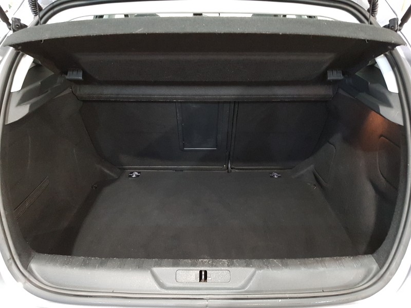 Used Peugeot 308 2018 for sale - 77956692: Photo 8