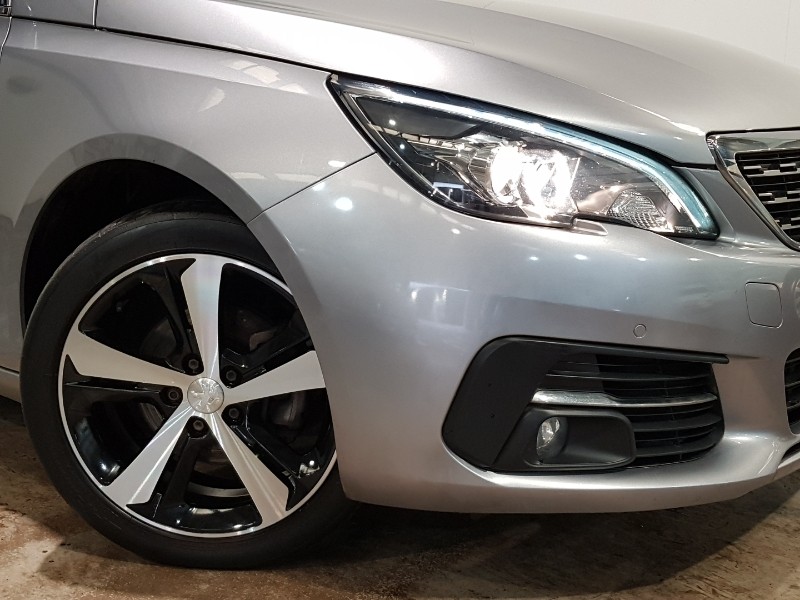 Used Peugeot 308 2018 for sale - 77956692: Photo 9