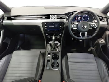 Used Volkswagen Passat 2019 for sale - 79044131: Photo