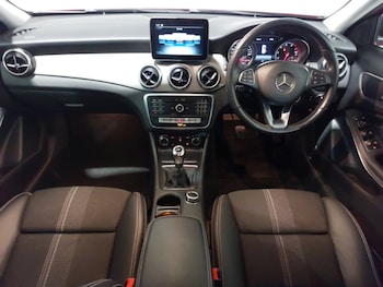 Used Mercedes-Benz GLA 2018 for sale - 78735550: Photo