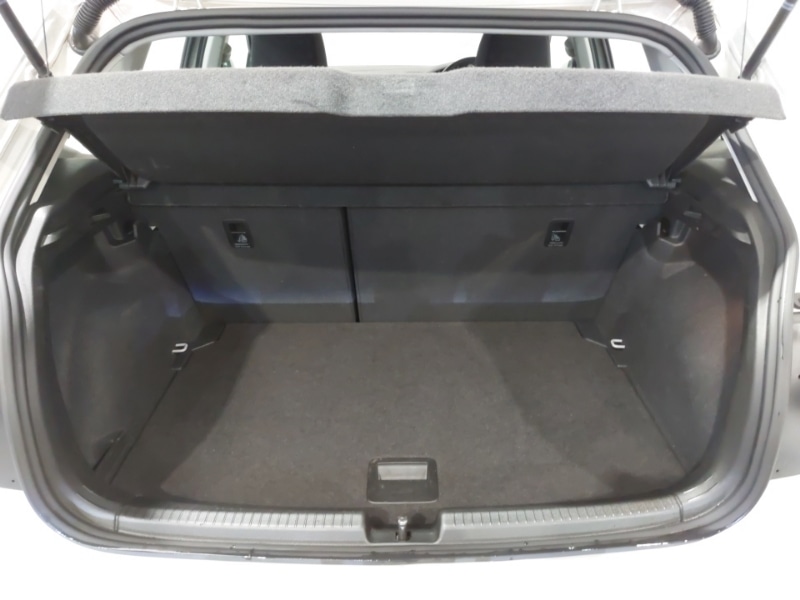 Used Volkswagen Polo 2023 for sale - 78203211: Photo 8