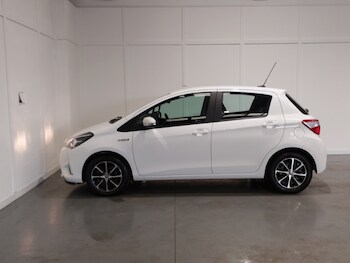 Used Toyota Yaris 2019 for sale - 78415766: Photo