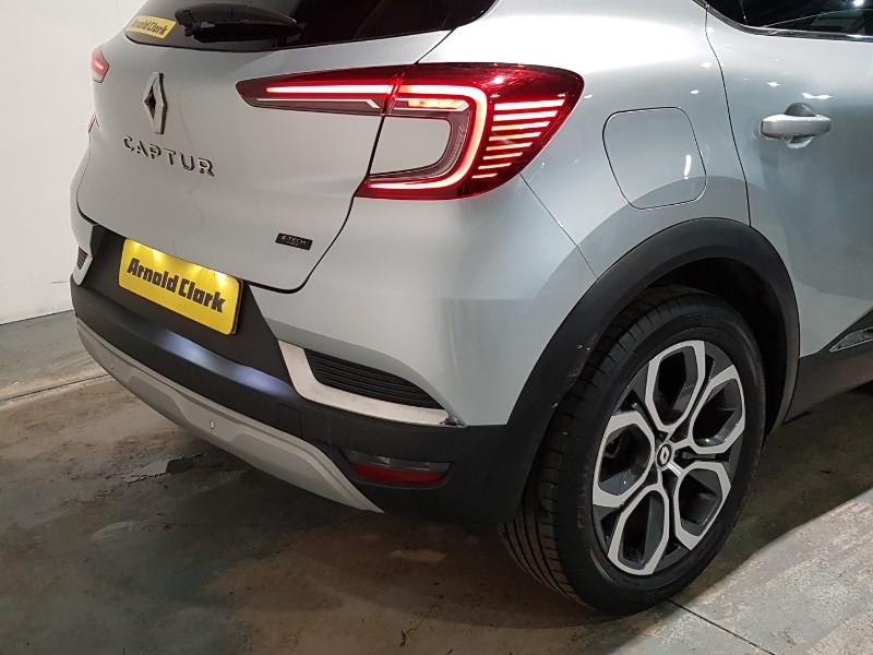 Used Renault Captur 2023 for sale - 76834236: Photo 19