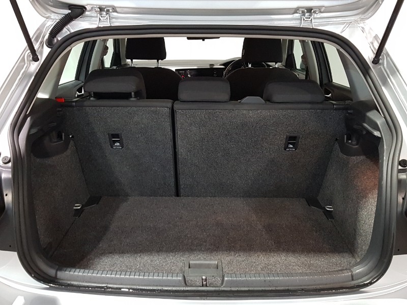 Used Volkswagen Polo 2018 for sale - 77392795: Photo 8