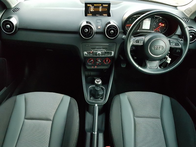 Used Audi A1 2018 for sale - 76191607: Photo 2