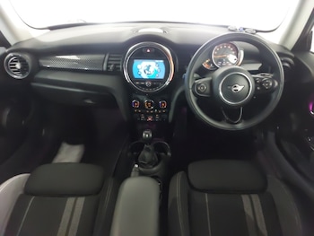 Used MINI Hatch 2019 for sale - 78771084: Photo