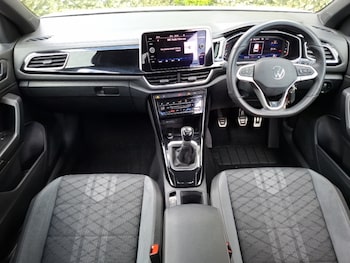 Used Volkswagen T-Roc 2025 for sale - 79368443: Photo