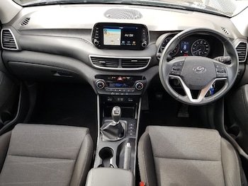 Used Hyundai TUCSON 2019 for sale - 76199101: Photo 2