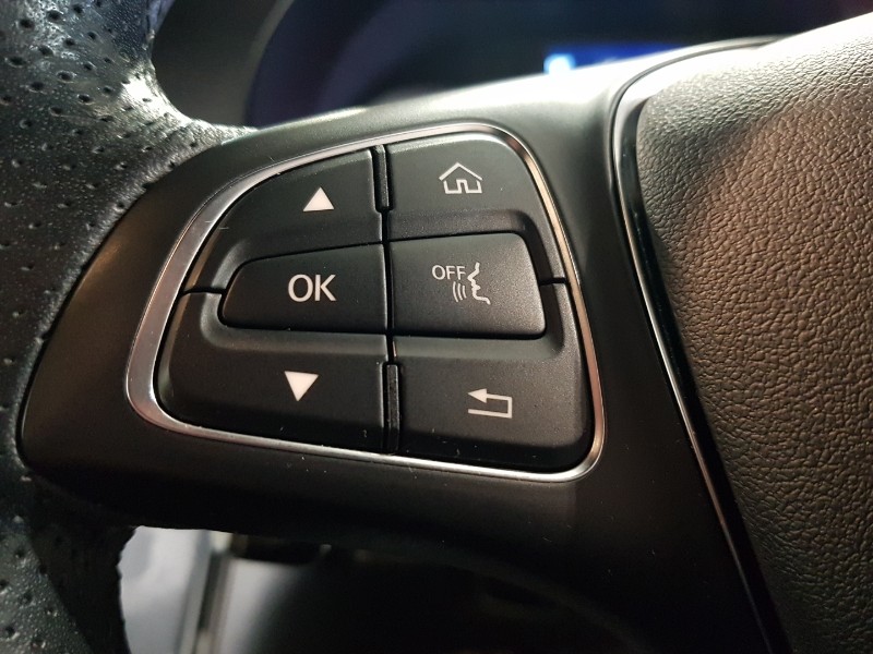 Used Mercedes-Benz GLC 2019 for sale - 76970315: Photo 15